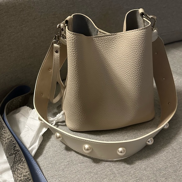 Find Kapoor Pingo bag with extra strap - Picture 3 of 8